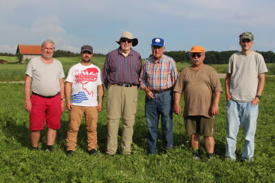 Das C13-Fieldday-Team 2015, Vlnr: Georg (DL5NO), Alexandros (DG9ALL), Manfred (DL1MFY), Gerhard (DL2HN), Georg (DJ0CD), Sebastian (DL1KSE). Nicht auf dem Bild: Sven (DG1SVE)